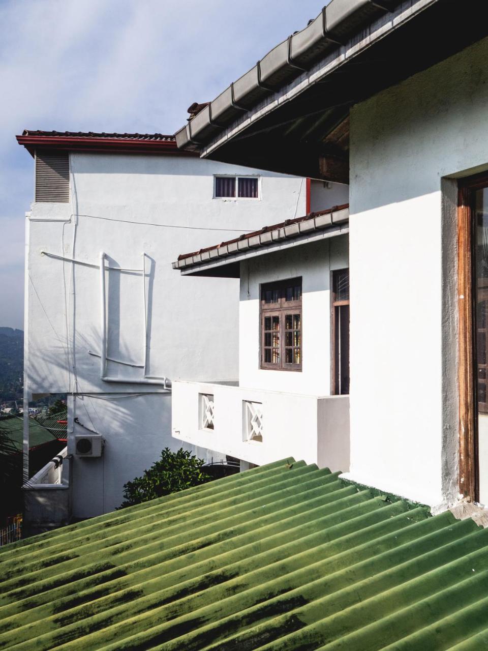 Holiday Stay Inn Kandy Exterior photo